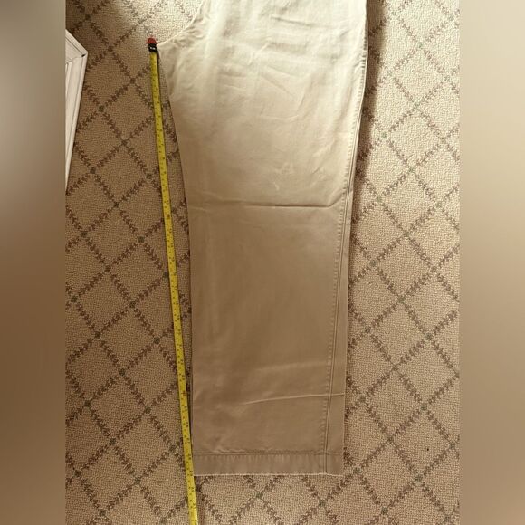 Vineyard Vines Broken In Chino Relaxed Fit Khaki 35 x 32 - Picture 8 of 10